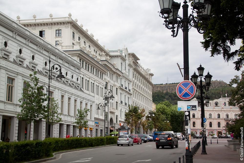Apartment Freedom Square Тбилиси Екстериор снимка